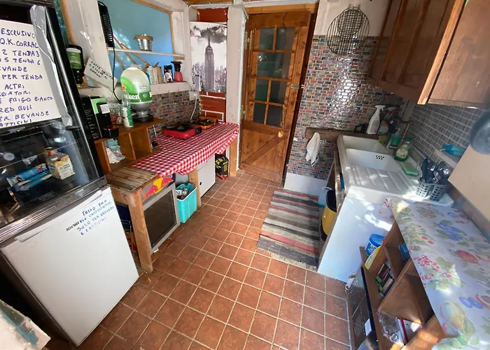 Luxe tent O.k. Corral